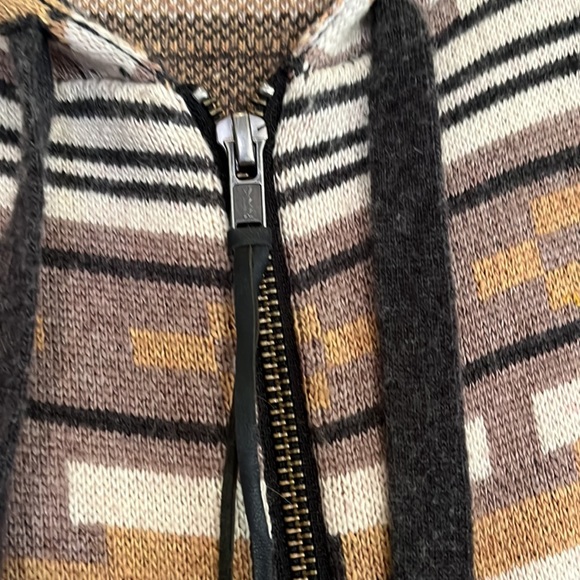 Left on Houston sweater - Picture 3 of 5